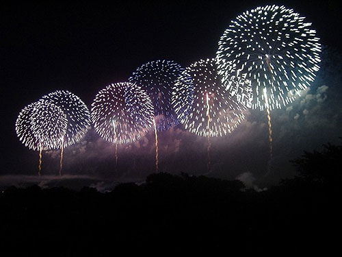 やっさまつり・湯河原温泉海上花火大会のご案内